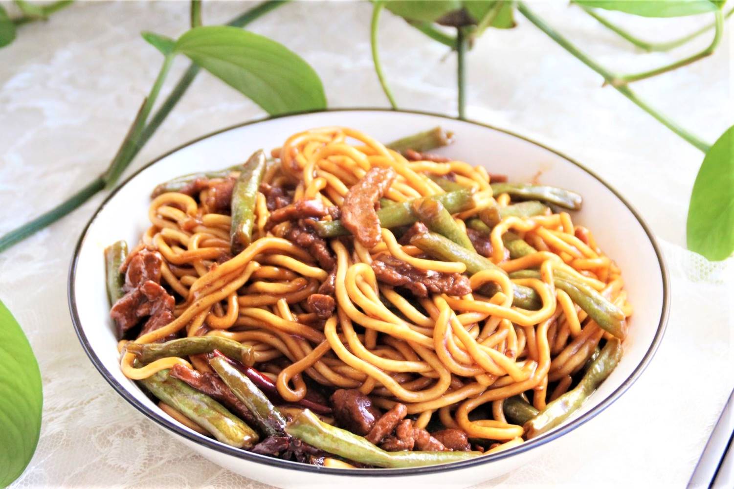 Fried Noodles with Green Beans and Pork Recipes