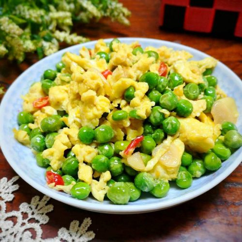 Fried green peas with eggs recipes
