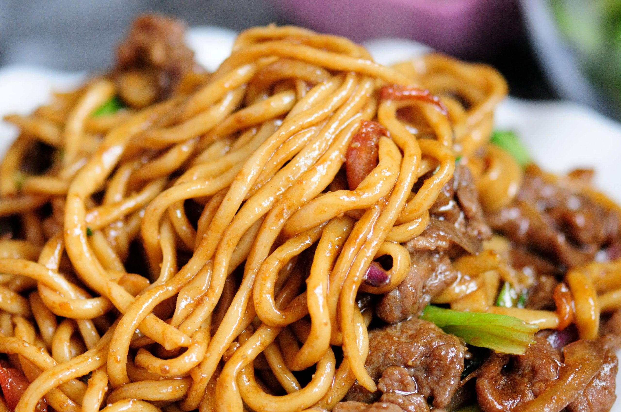 Cumin beef stir fry with hand-pulled noodle recipe chinese fried Lamian noodles 2020