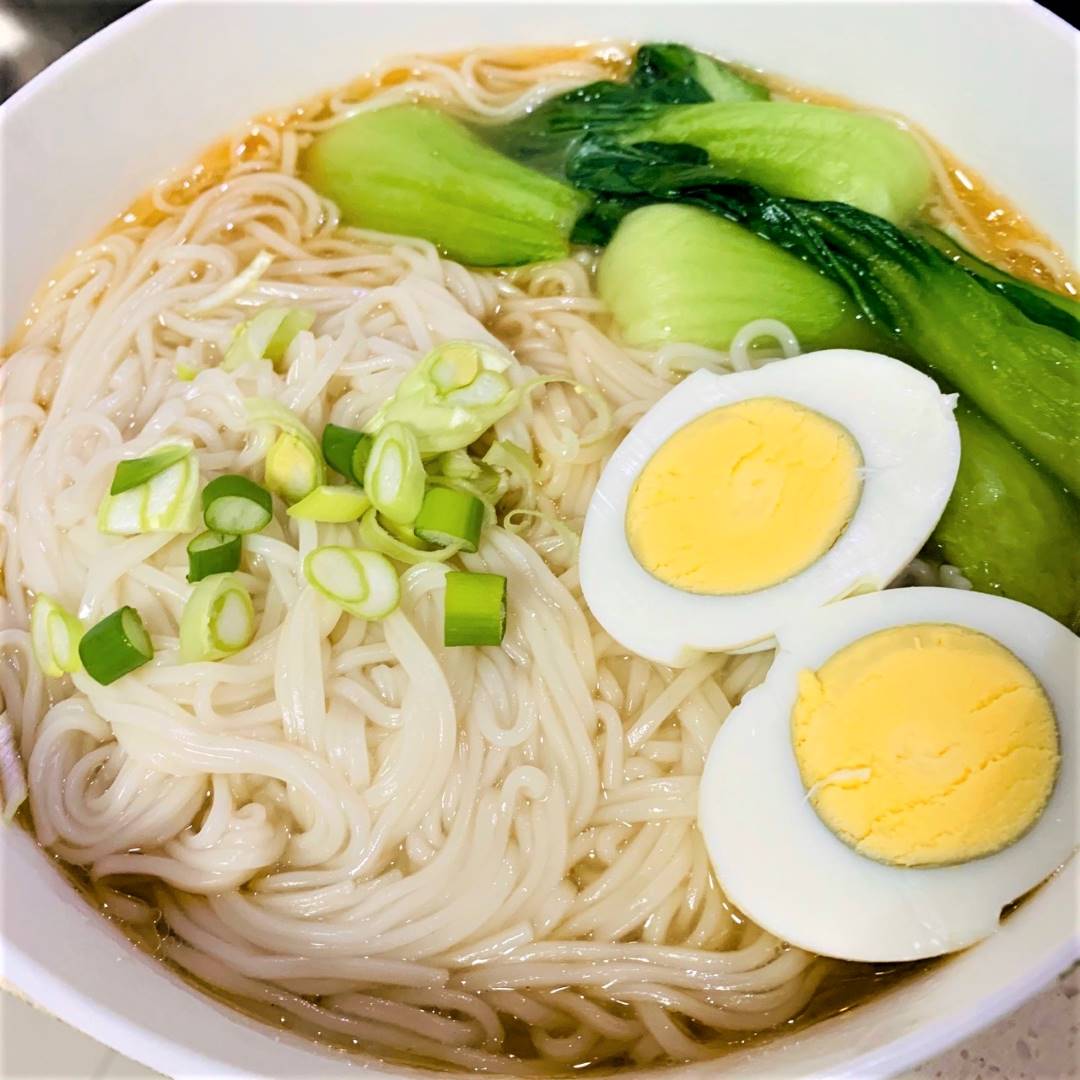 Healthy Chinese clear noodle soup recipe 05