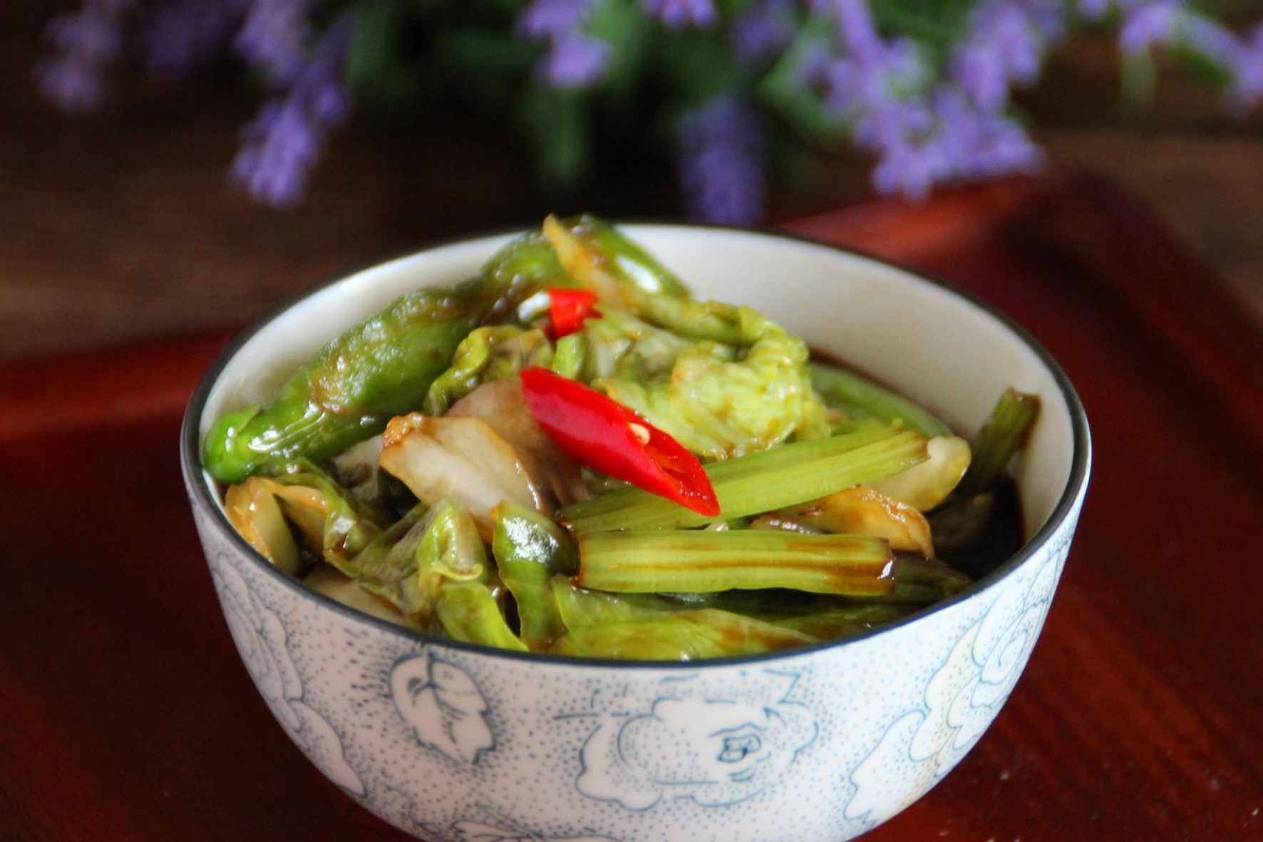 Pickled Chinese cabbage and celery salad recipe 2020