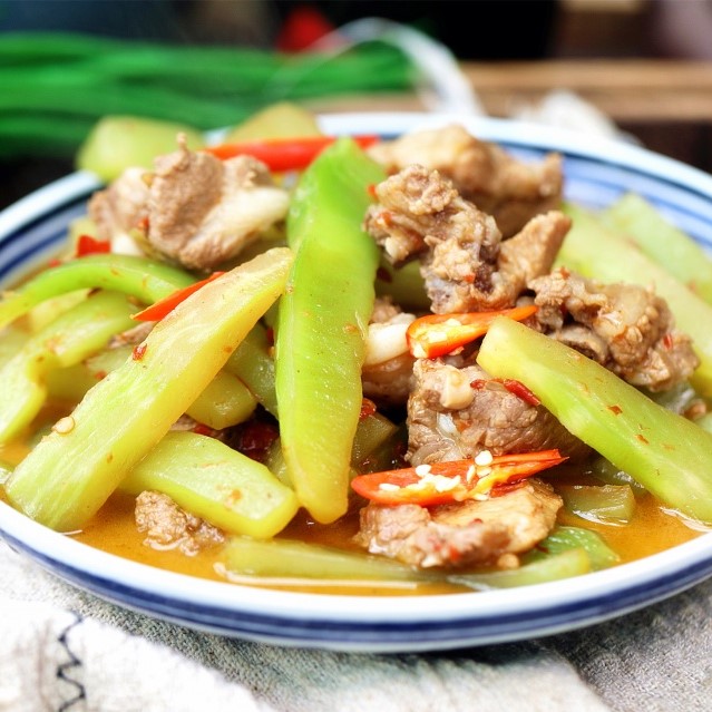 Stewed Spare Ribs With Celtuce Recipe China Home Cooked Dish 2020