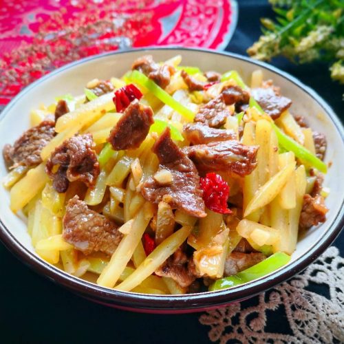 Stir-Fried Beef With Potatoes And Green Peppers Recipe