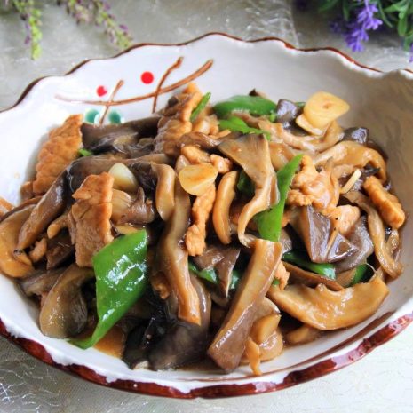 Stir-Fried Pork and Oyster Mushroom Recipe - Easyfoodcook