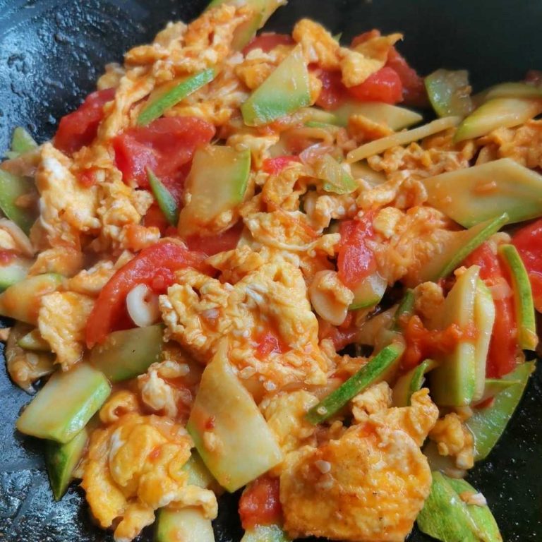 Zucchini and Tomato Stir-Fried With Egg Recipe - Easyfoodcook