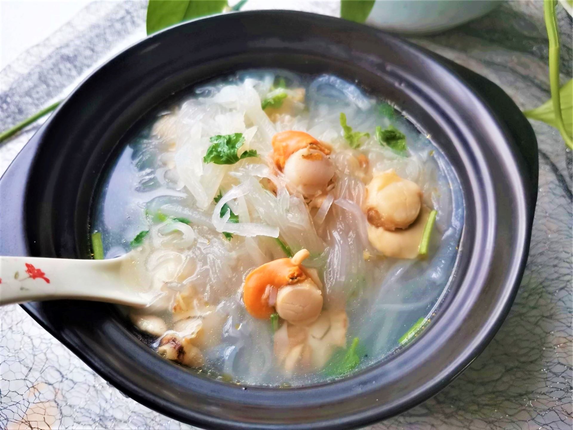 Scallop with Radish Vermicelli Soup