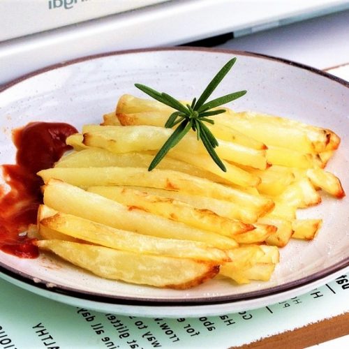 Simple baked french fries