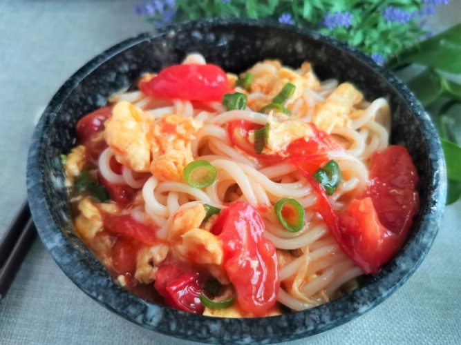 China food Tomato and Egg Noodles Easyfoodcook