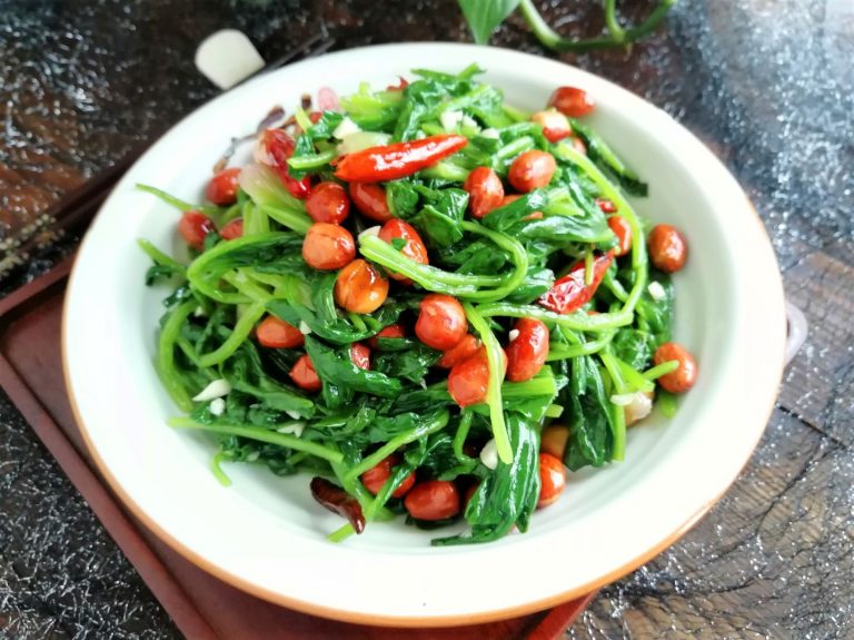 Spinach and Peanut Salad | China Food Homemade Cold Dish Recipe