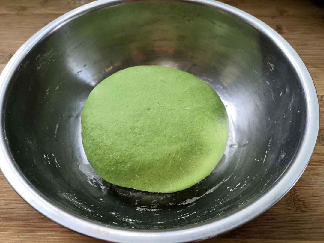 Spinach dough