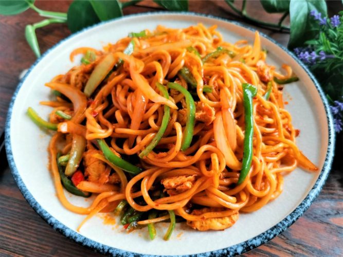 Stir Fried Noodles With Chili Garlic Sauce Chinese Noodles Recipes